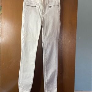 GAP True Skinny Jeans in Cream